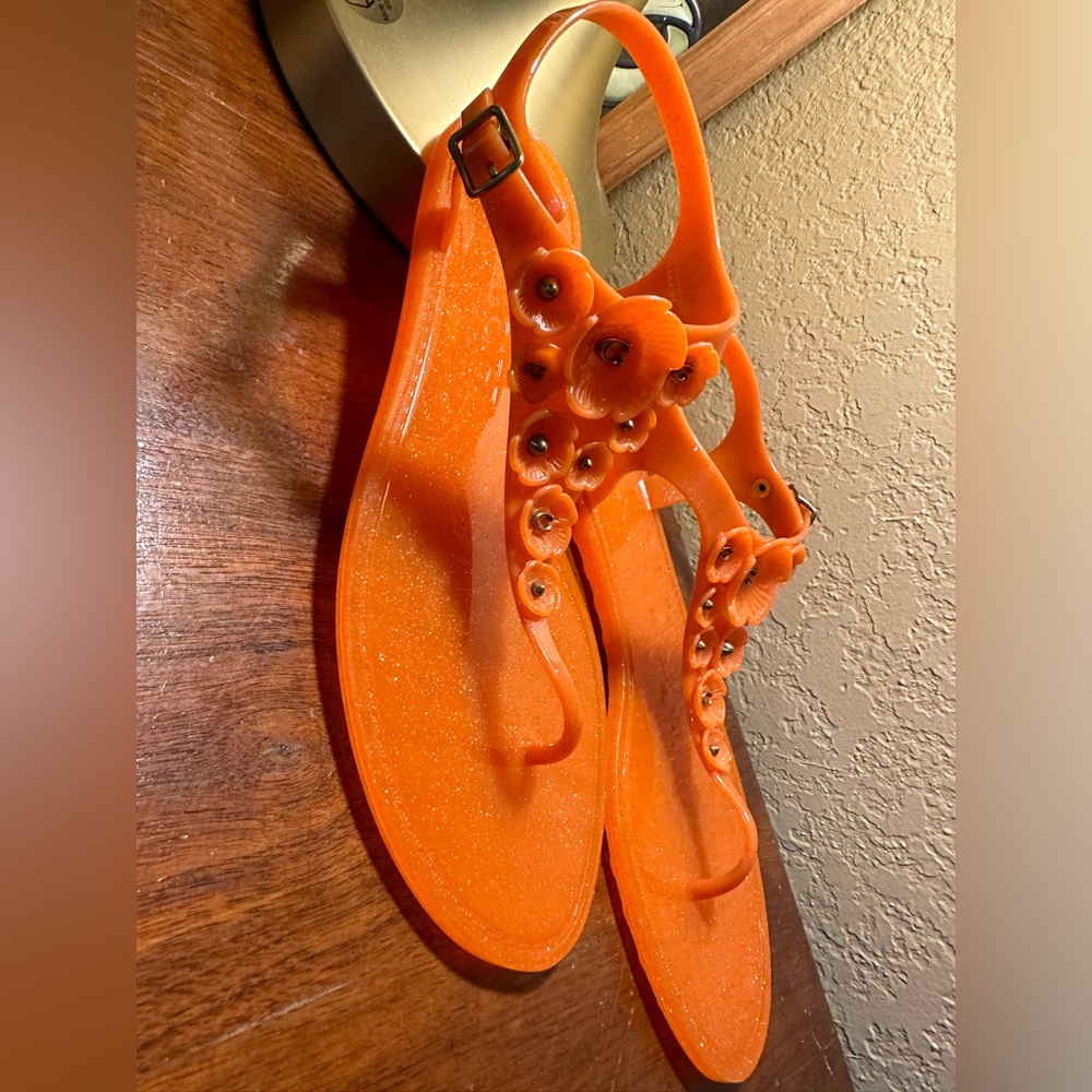 Coach Jelly sandals, beautiful and vibrant perfect for spring and summer!
